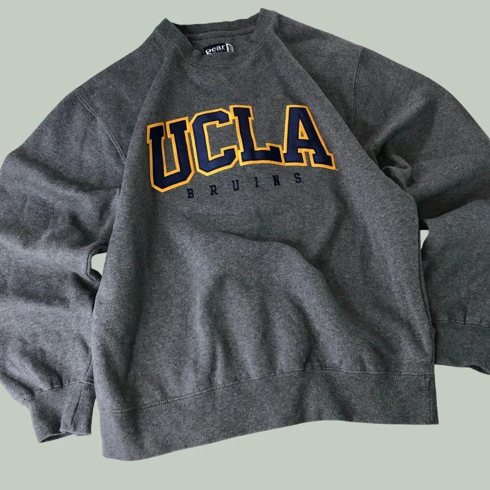 VTG UCLA Bruins Crewneck Sweatshirt Mens Small Gray Embroidered Gear For Sports